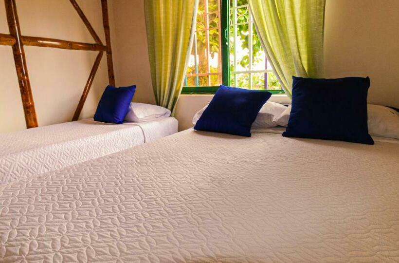 בית מלון כפרי Mundies Finca La Dorada