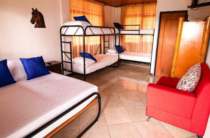 בית מלון כפרי Mundies Finca La Dorada