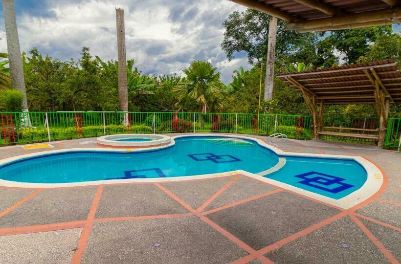 בית מלון כפרי Mundies Finca La Dorada