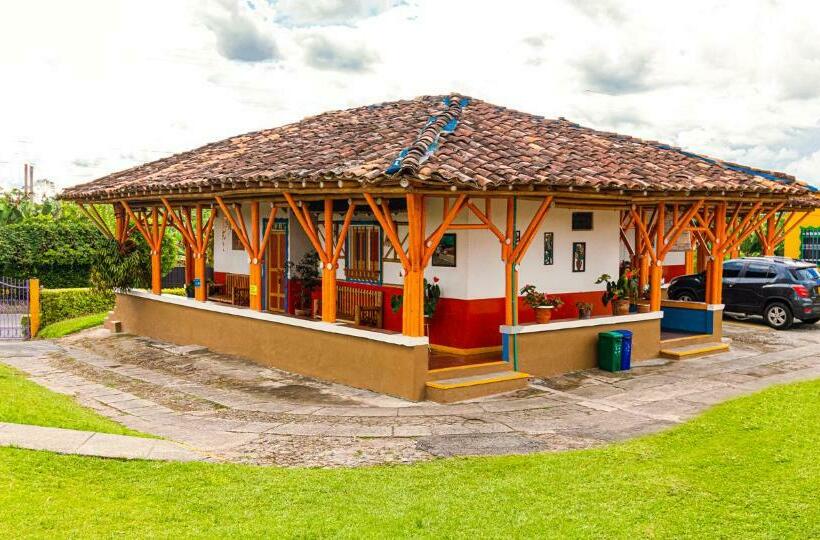 בית מלון כפרי Mundies Finca La Dorada