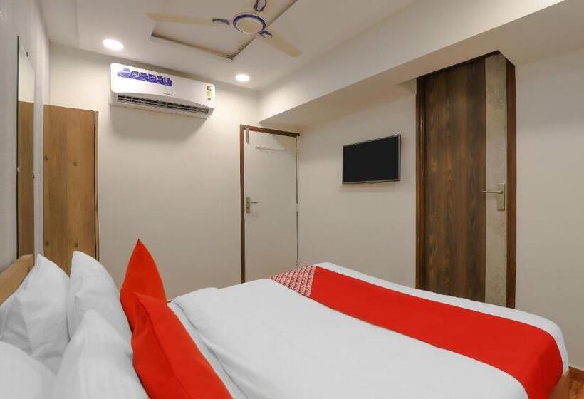 호텔 Oyo 75323  Signature