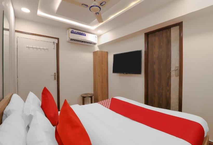 호텔 Oyo 75323  Signature