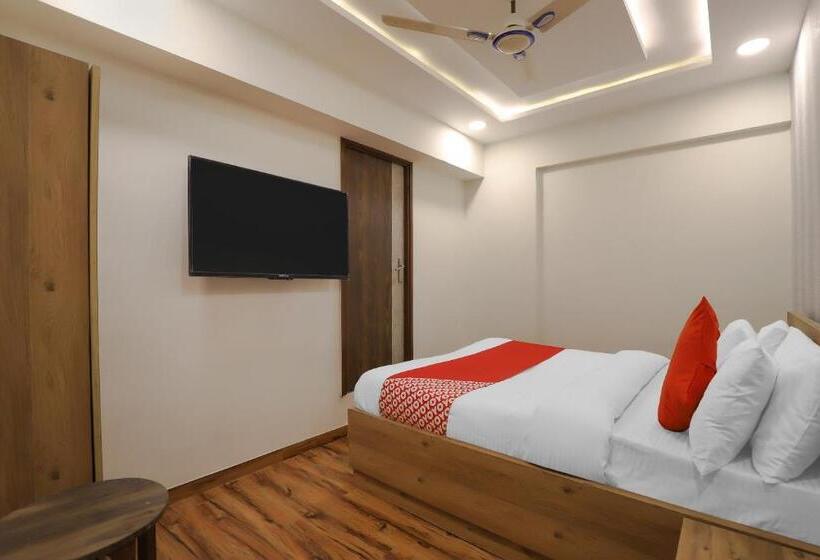 호텔 Oyo 75323  Signature