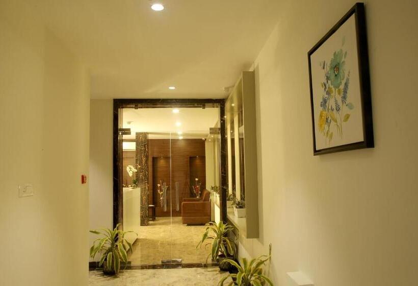 Park Iris Hotels, Mg Road