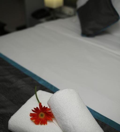 Park Iris Hotels, Mg Road