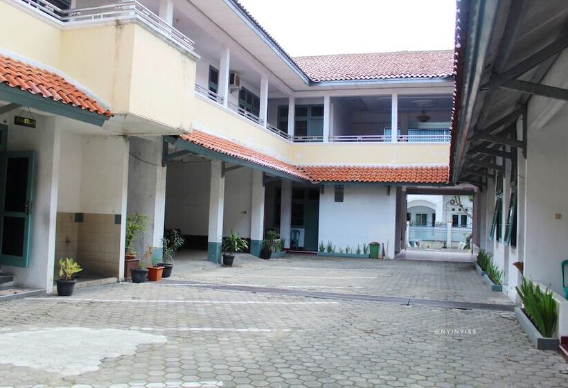 호텔 Rajawali Mitra Reddoorz