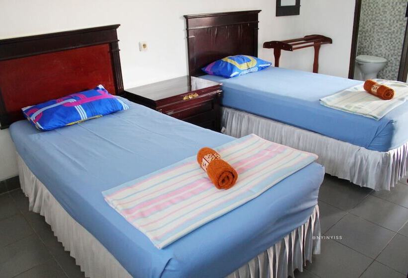 هتل Rajawali Mitra Reddoorz