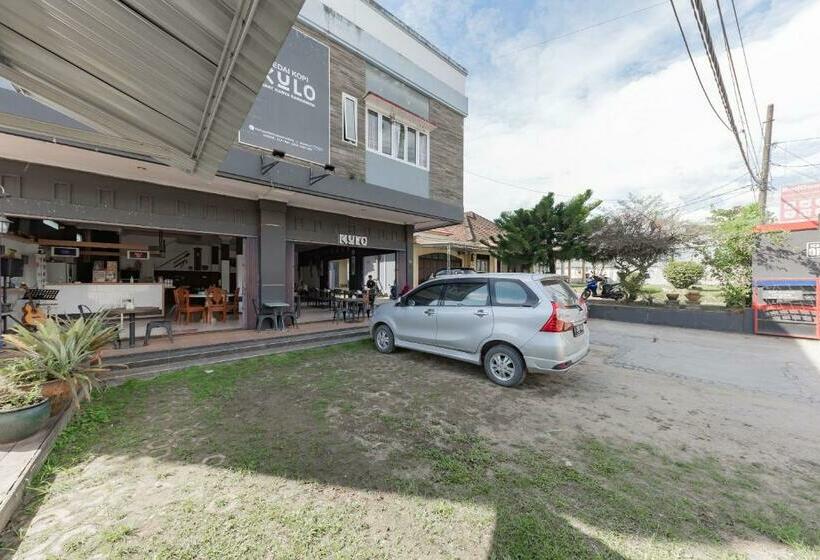 酒店 Reddoorz Near Gor Sempaja Samarinda