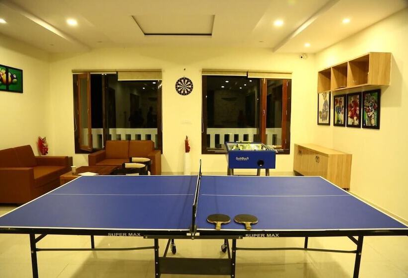 ホテル Tavisha Kanatal Hills Chamba