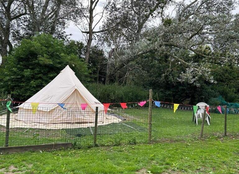 בית מלון כפרי Willow Barn