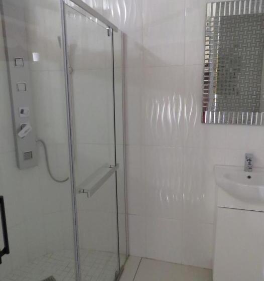 پانسیون Beverley Hills Guesthouse