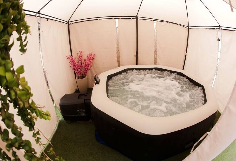 بنسيون Hot Spa E Piscina Climatizada   Castelinho Sol E Mar