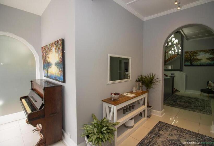 膳宿费 Dawson Manor Guest House