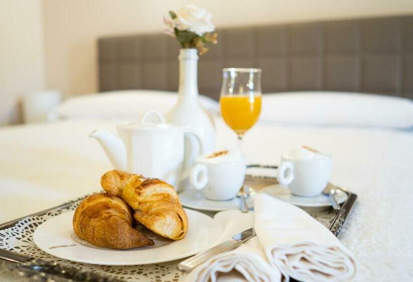 بنسيون La Tenuta Di Rocca Bruna Country Resort