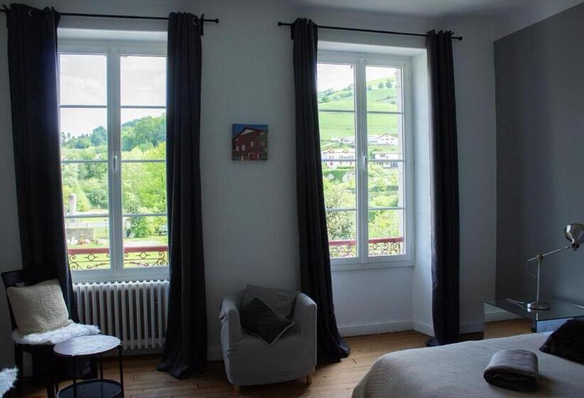 بنسيون Maison Graciateguy