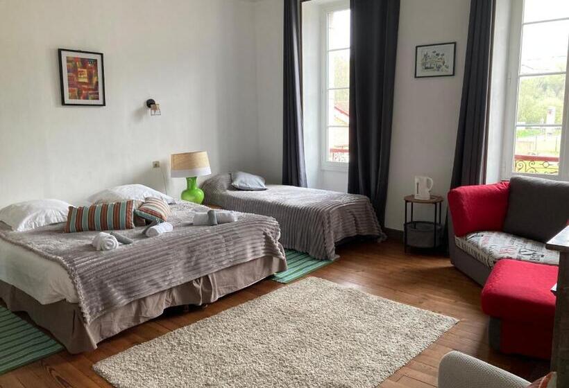 بنسيون Maison Graciateguy