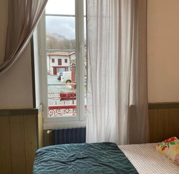 بنسيون Maison Graciateguy