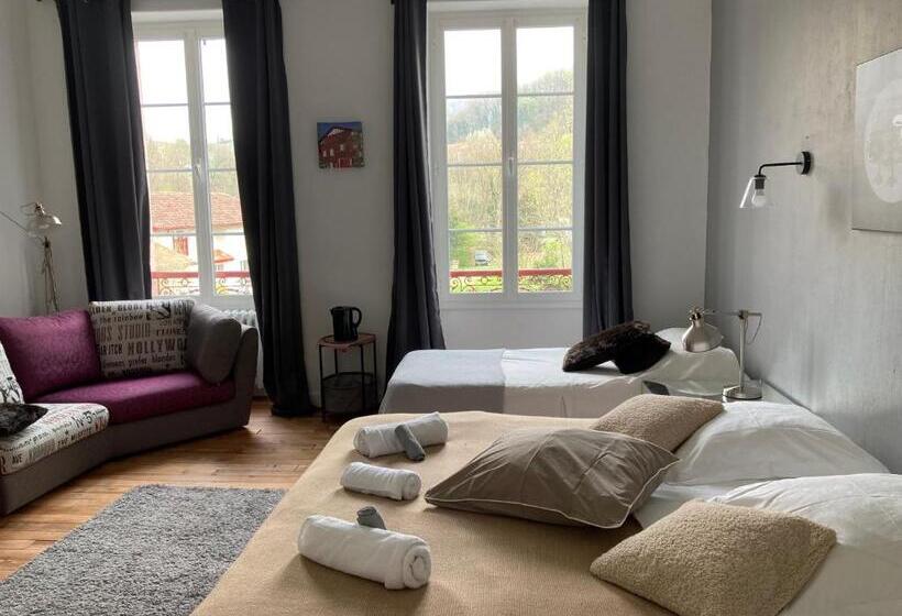 بنسيون Maison Graciateguy