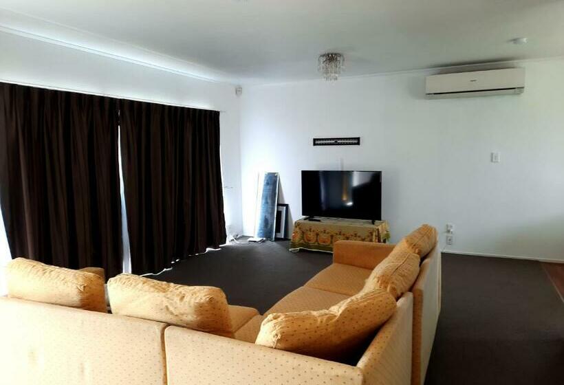 بنسيون Mount Maunganui House