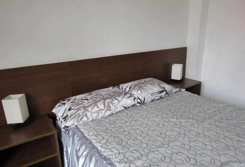 פנסיון Residencial Waldorf