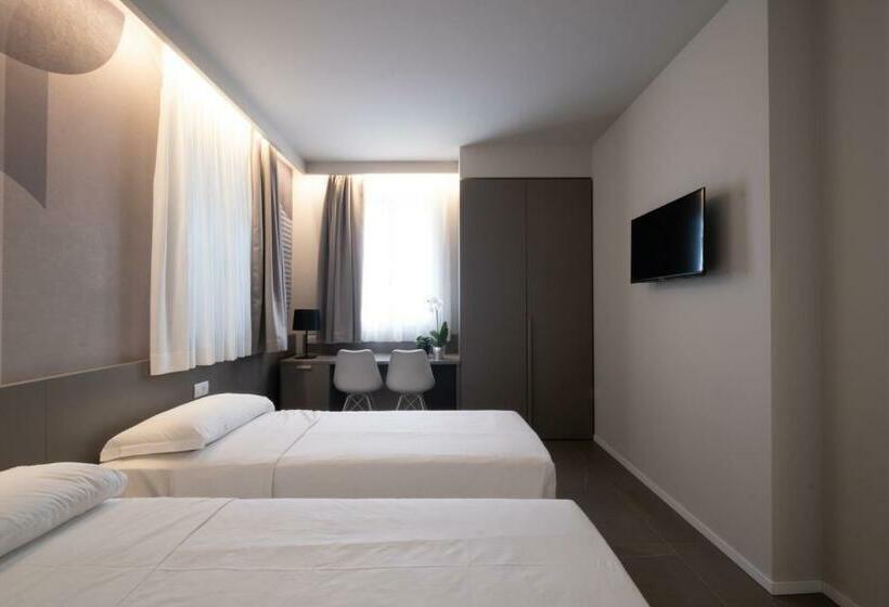 بنسيون Zeta T Rooms
