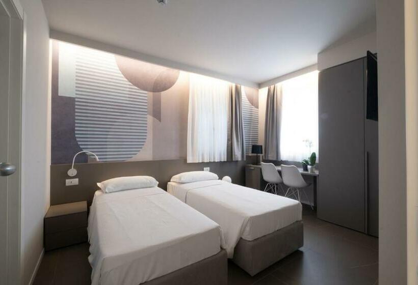 بنسيون Zeta T Rooms