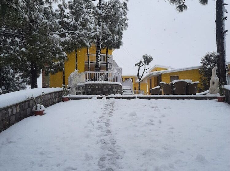 אתר נופש Justa Mukteshwar Retreat & Spa