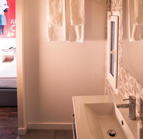 هاستل Guest House Stories