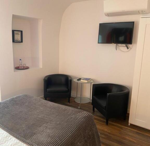 هاستل Guest House Stories