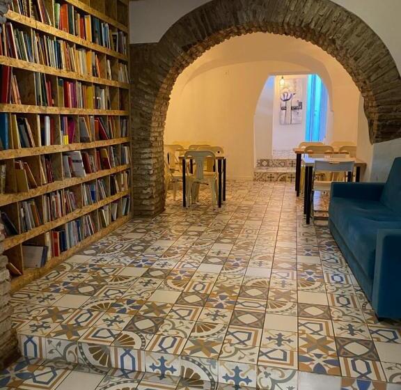 هاستل Guest House Stories