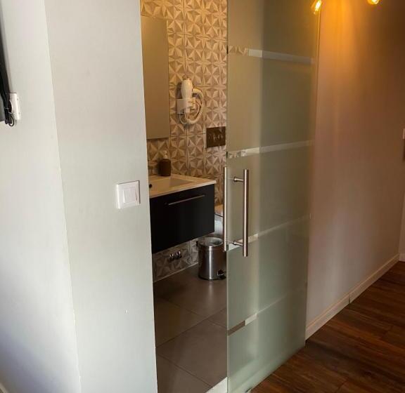 Общежитие Guest House Stories