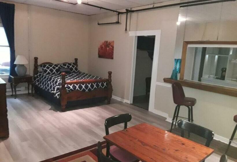 旅馆 The Ivoryton Inn