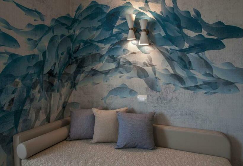 تختخواب و صبحانه Aqua Boutique