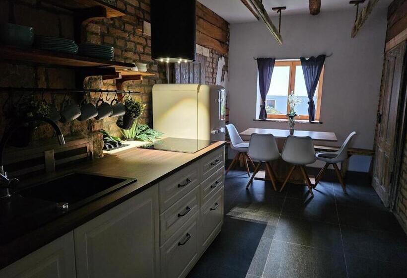 تختخواب و صبحانه Hiša Stare Mame