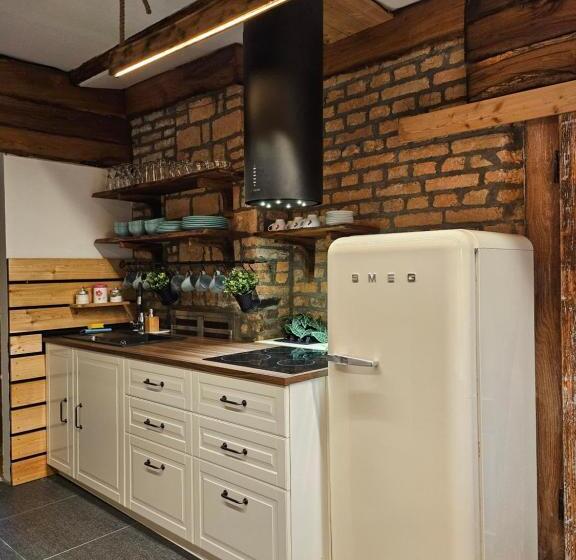 تختخواب و صبحانه Hiša Stare Mame