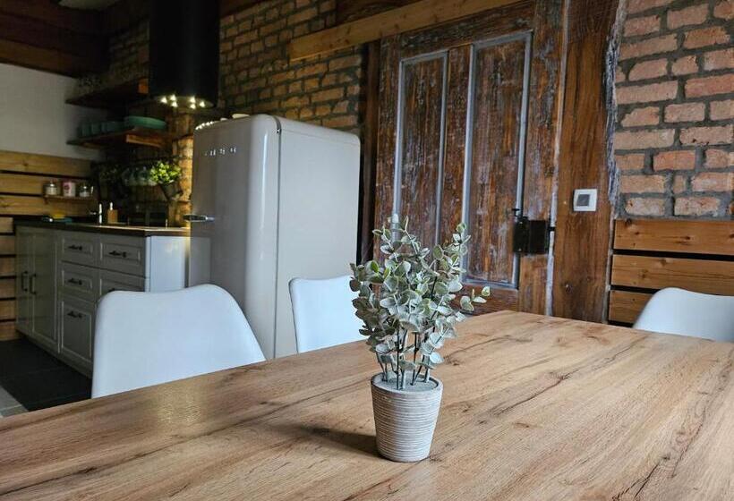 تختخواب و صبحانه Hiša Stare Mame