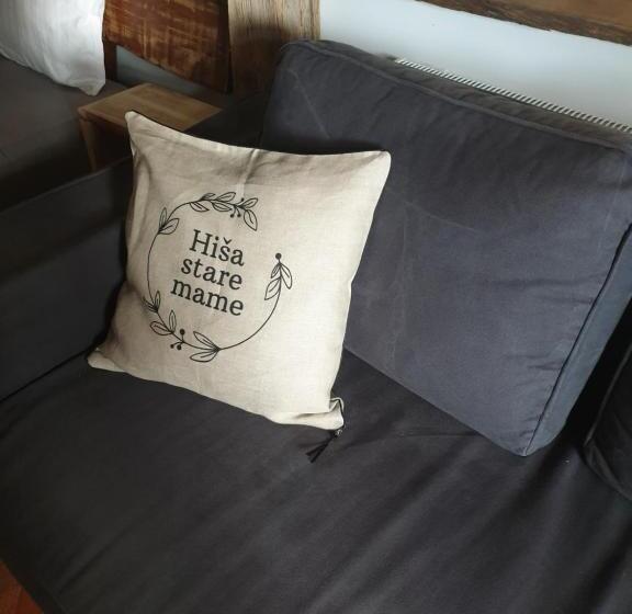 تختخواب و صبحانه Hiša Stare Mame