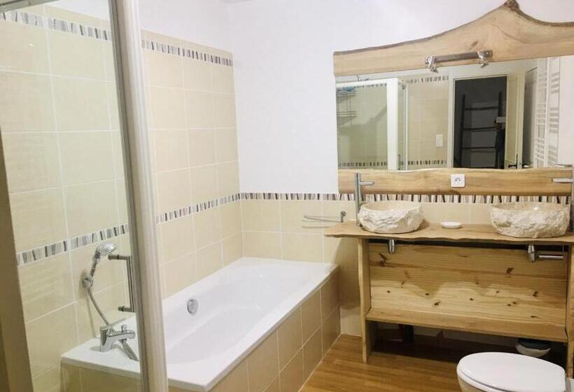 민박 Sur Mon Chemin Chambres D'hôtes