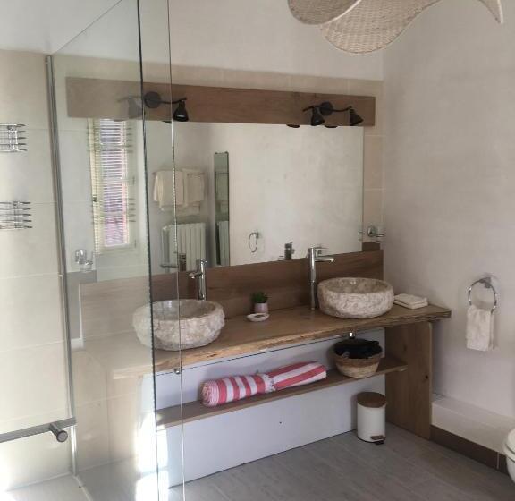 민박 Sur Mon Chemin Chambres D'hôtes