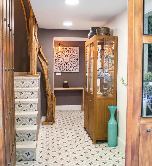 Casa Paseo Del Sauce