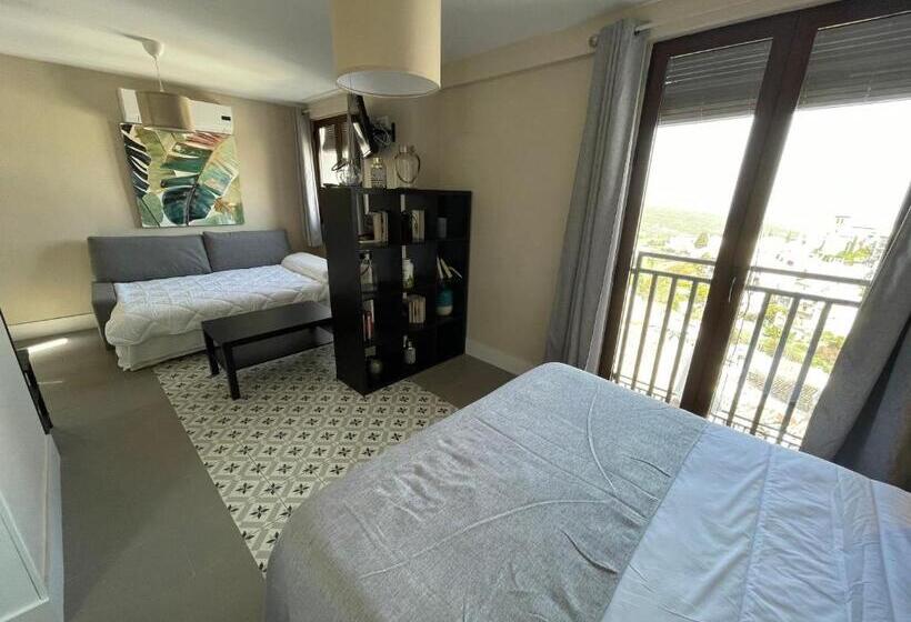 Casa Paseo Del Sauce