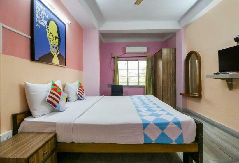 هتل O Red Rose Near Noapara Metro Station