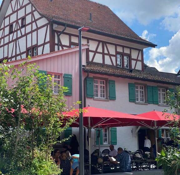 فندق Boutique Taverne Zum Kreuz