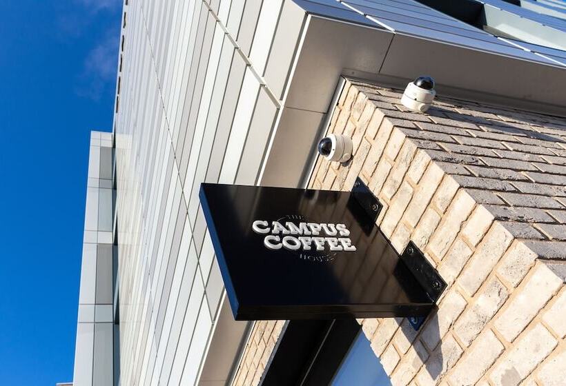 ホテル Courtyard By Marriott Stoke On Trent Staffordshire