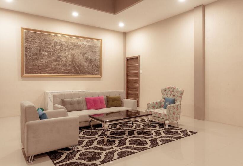 בית מלון כפרי Giri Palma