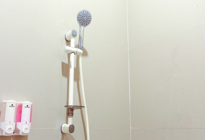 בית מלון כפרי Giri Palma