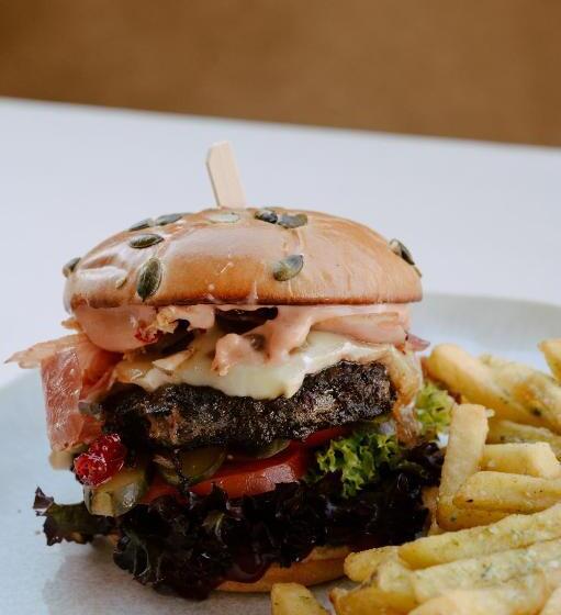 Grand View Hotel & Suites Copou