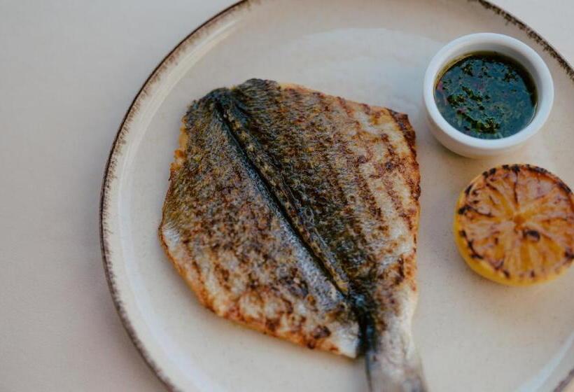 Grand View Hotel & Suites Copou