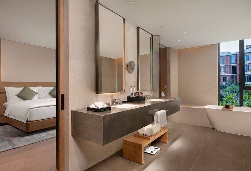 Grand Wuji Hotel, In The Unbound Collection By Hyatt