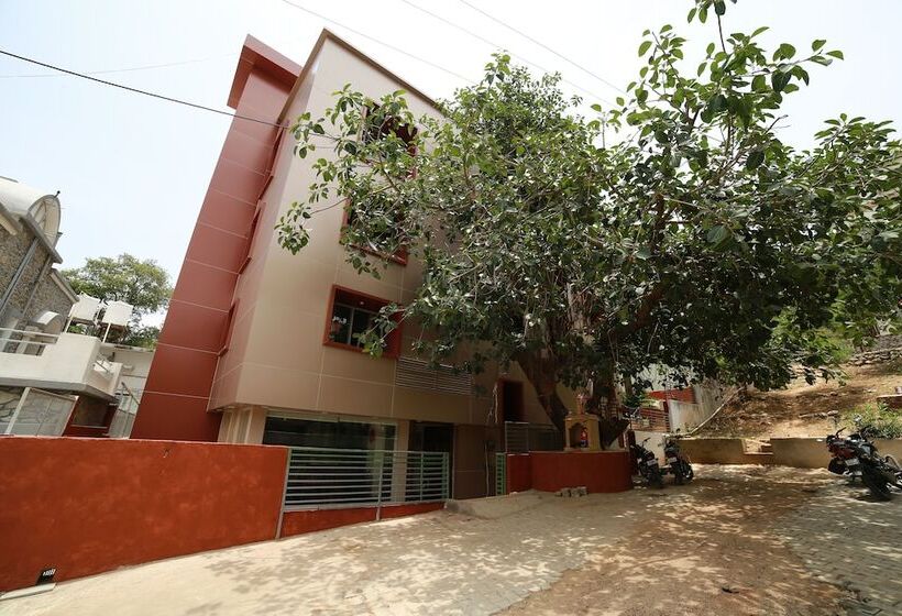 فندق Marigold Mount Abu With Swimming Pool